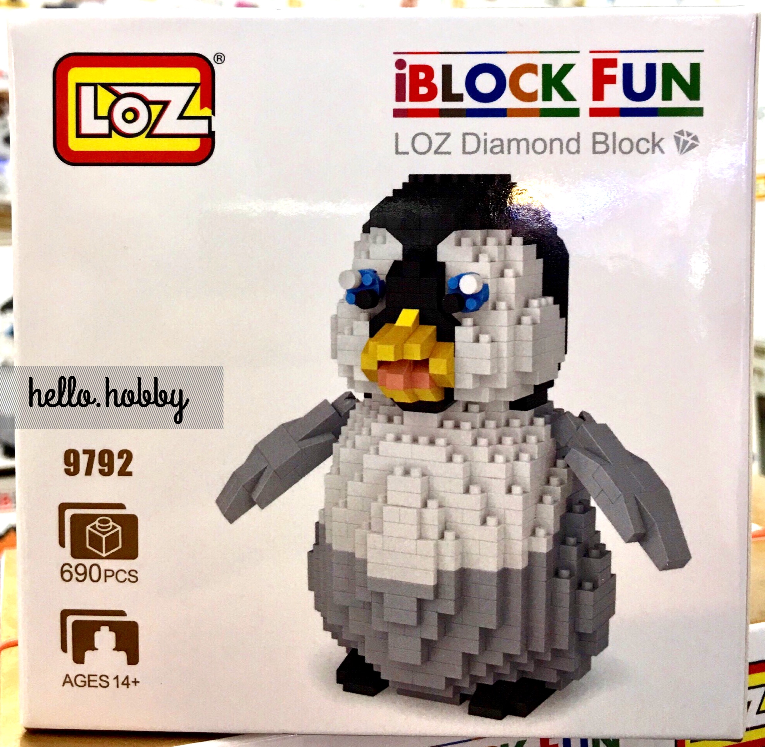 LOZ 9792 Penguin 690pcs