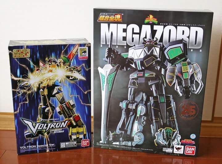 Soul Of Chogokin GX-72B MEGAZORD (BLACK VERSION) by Premium Bandai (มีกล่องน้ำตาล) (Lot.Jp)