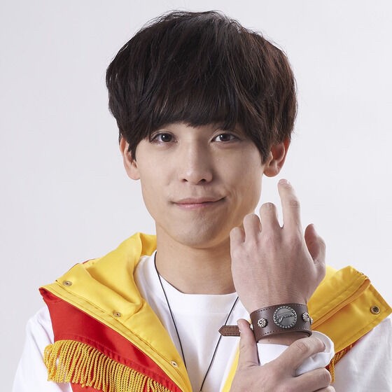 PRE-ORDER : Zyuden Sentai Kyoryuger Kyoryu Red Daigo Leather Bracelet