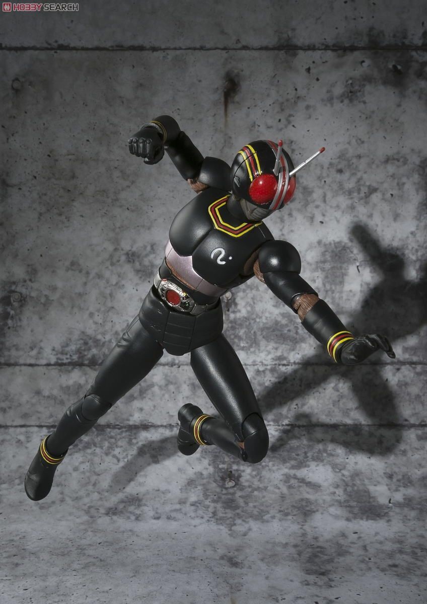Pre-order : S.H.Figuarts Kamen Rider Black (Repeat item)