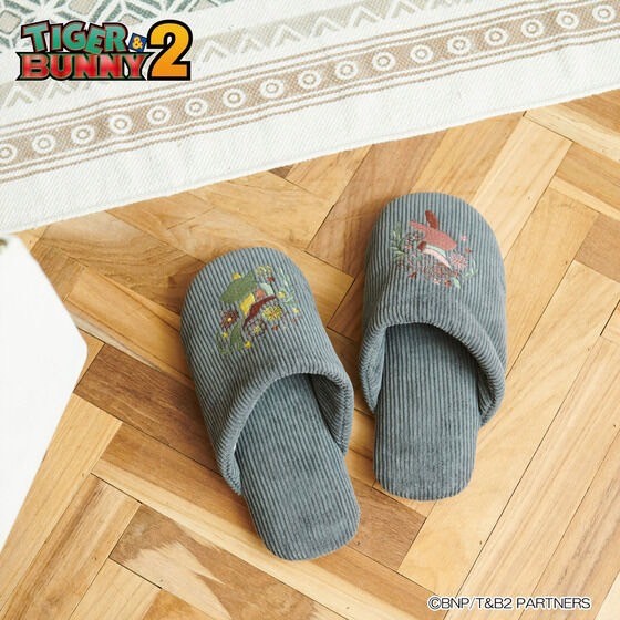 PRE-ORDER : ONOFFYFREE TIGER＆BUNNY2 Embroidered Slippers