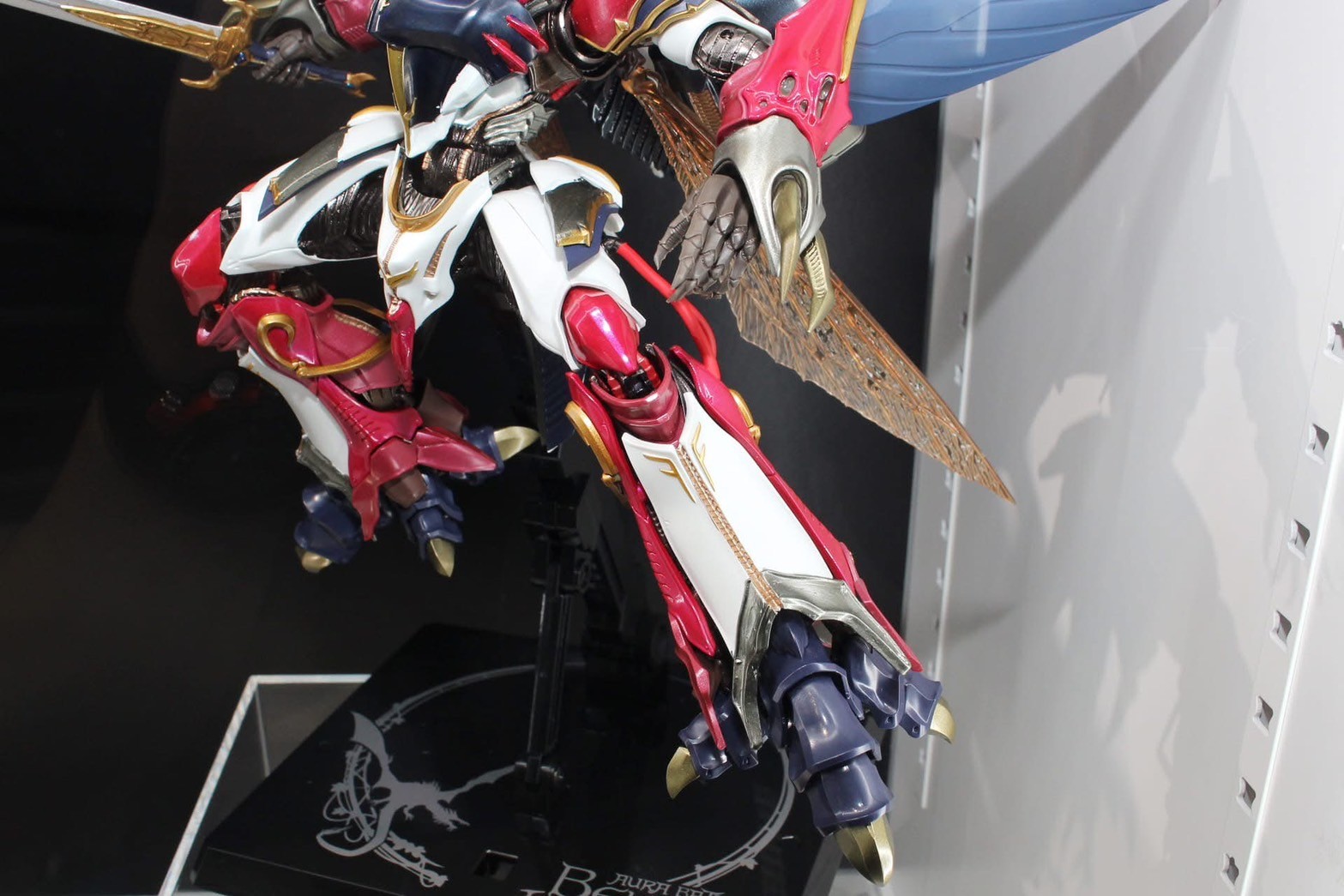 Gundam - METAL BUILD - DRAGON SCALE BELLVINE (Leader of the NA Royal Knights Specification) by Premium Bandai (Limited มีกล่องน้ำตาล)