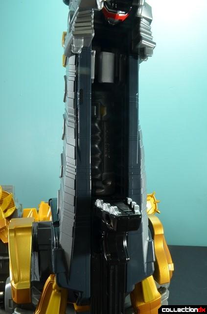 Zyuden Sentai Kyoryuger DX Gigant Buragi-oh by Bandai