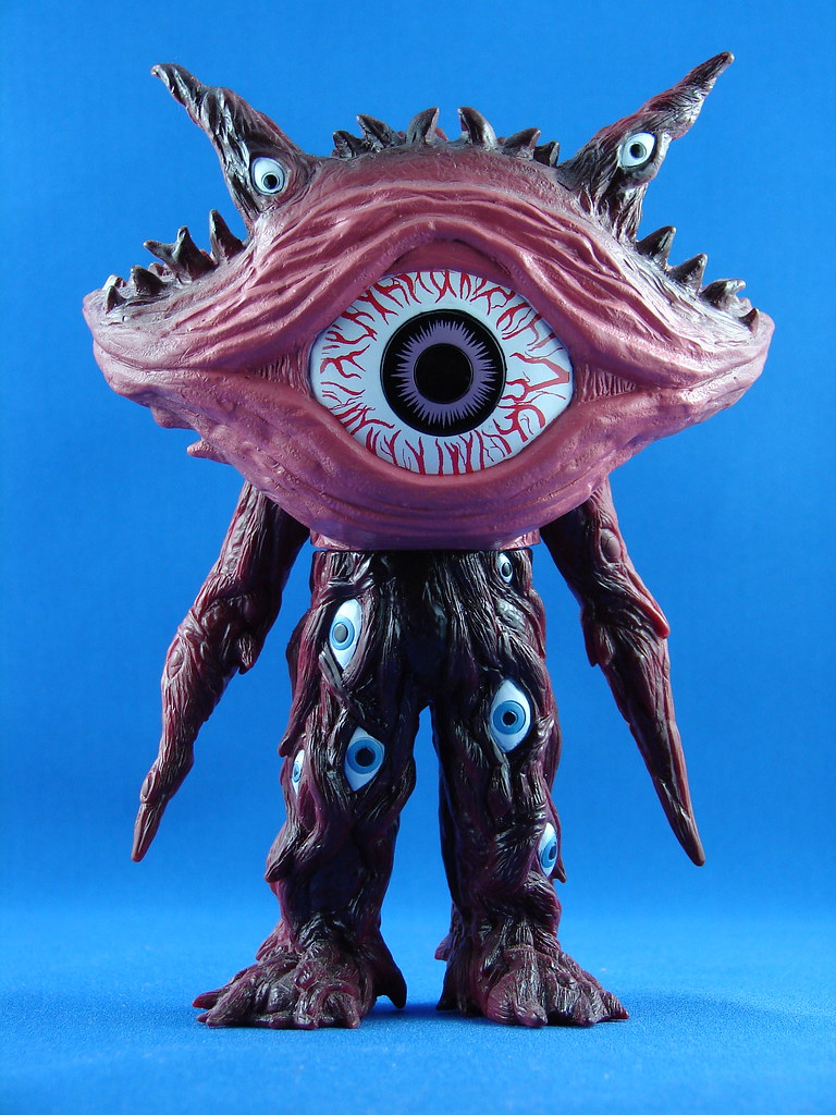 Ultra Monster Series - Ultraman Gaia No.05 Gan-Q (black & purple iris) 5” by Bandai