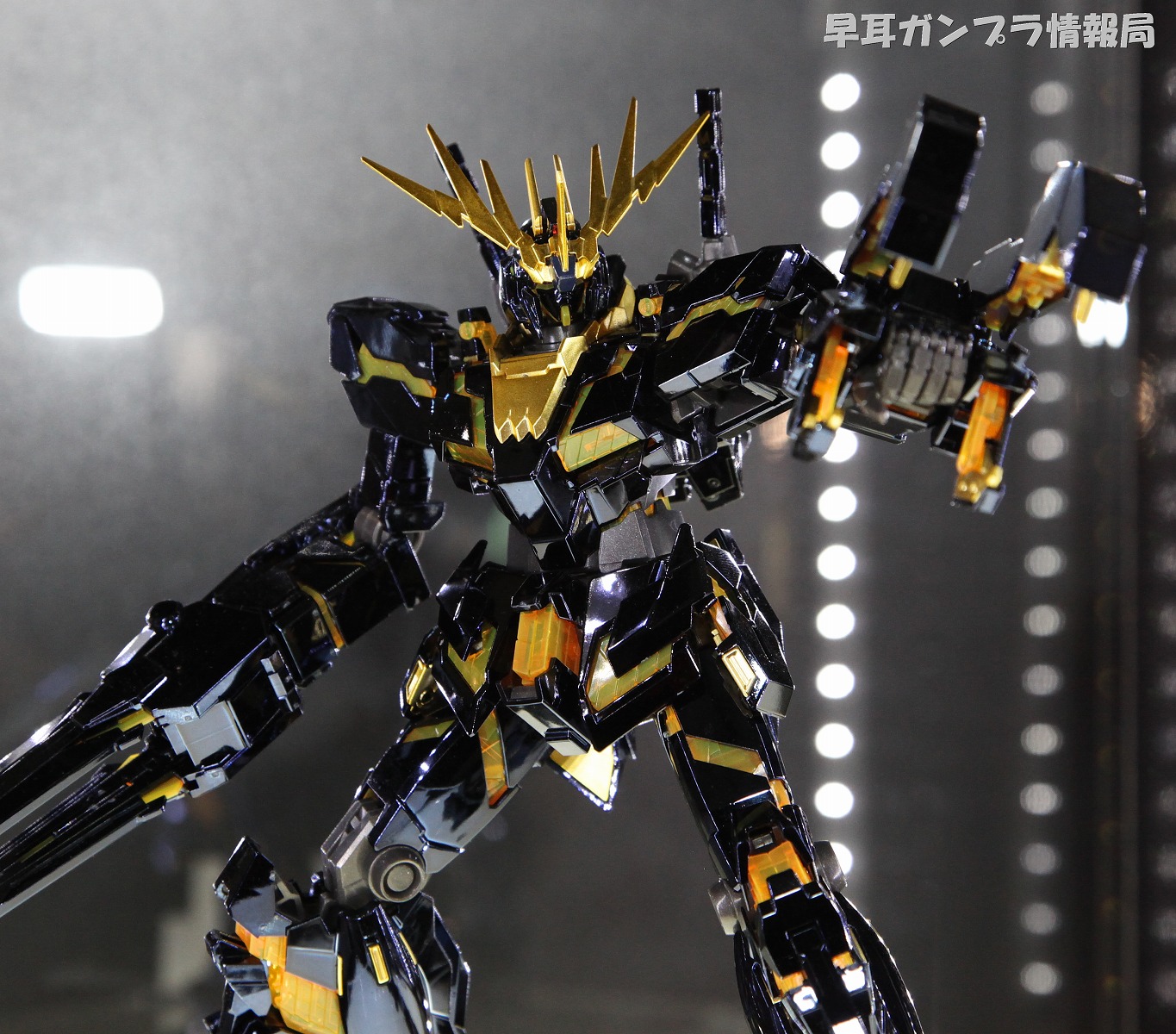 MG 1/100 RX-0 Unicorn 02 Banshee Titanium Finish Ver. by Bandai