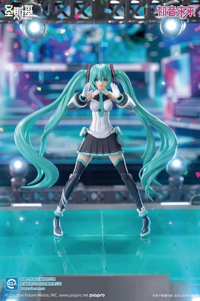 Pre-order : 1/12 Hatsune Miku Singing the Future Vocaloid + Stage Set Plastic Model Kit by SOSKILL x YOLOPARK