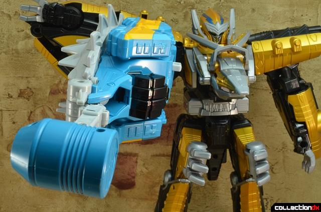 Zyuden Sentai Kyoryuger DX Pteraiden-oh by Bandai