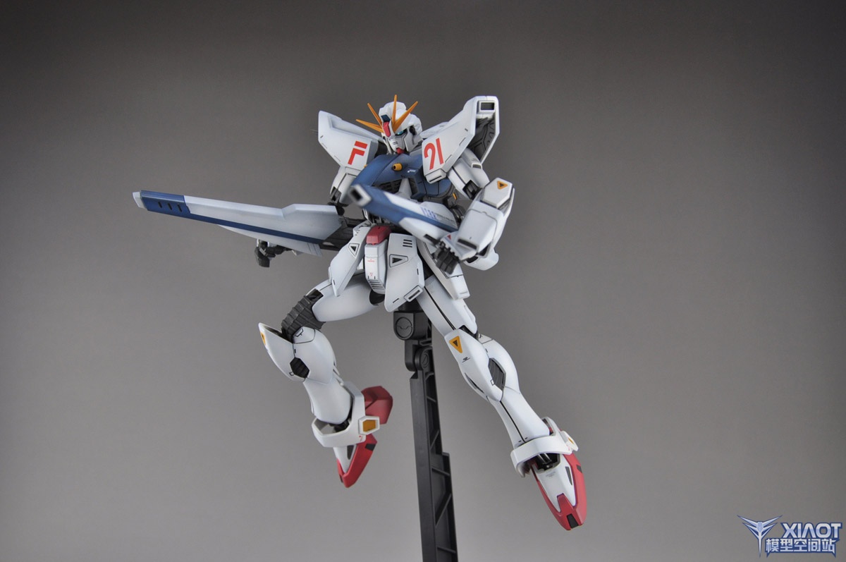 MG 1/100 Gundam F91 by Bandai