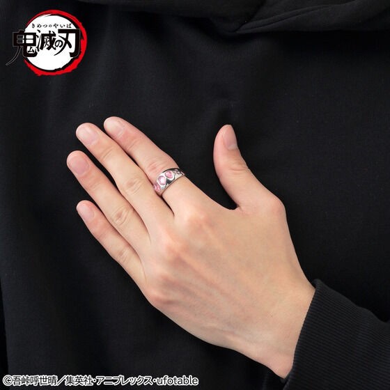 PRE-ORDER : Demon Slayer: Kimetsu no Yaiba Tengen Uzui Ring
