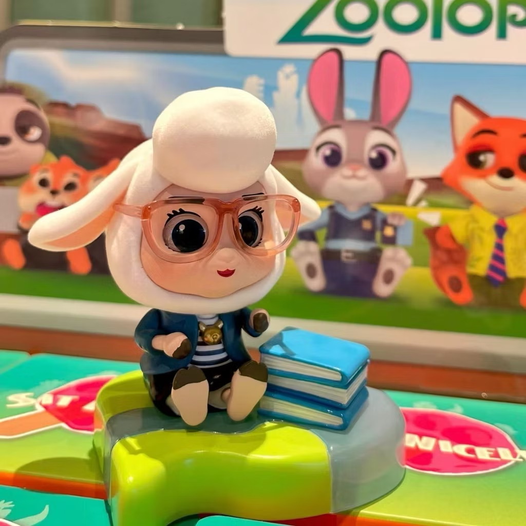 โมเดลได้ 1ตัว Disney - Zootopia - Sit Nicely Series by Miniso