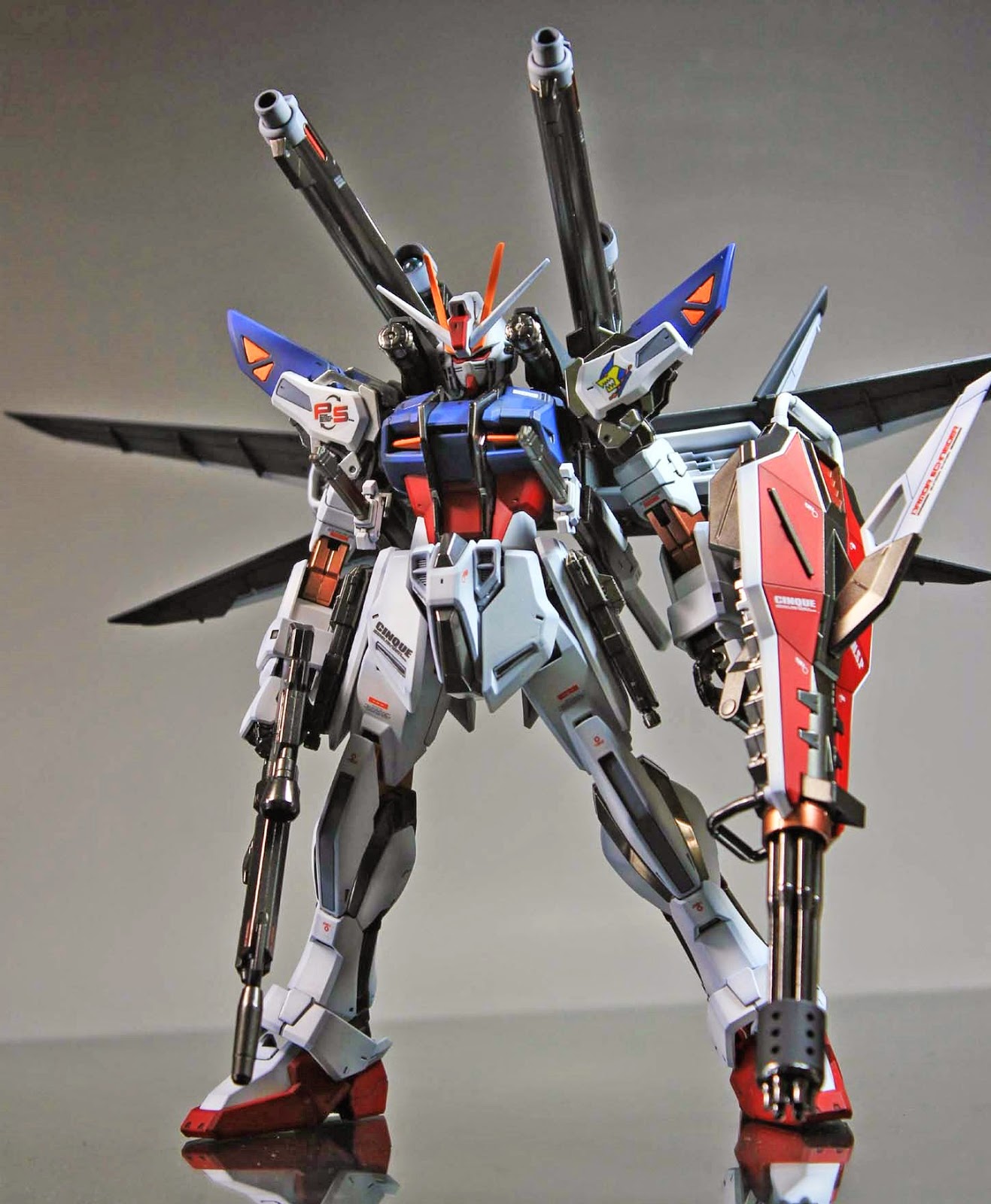 MG 1/100 GAT-X105E Strike E+I.W.S.P Lukas O'Donnell Custom by Bandai