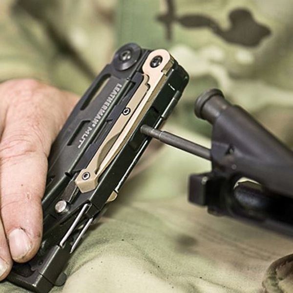 เครื่องมือ Leatherman MUT