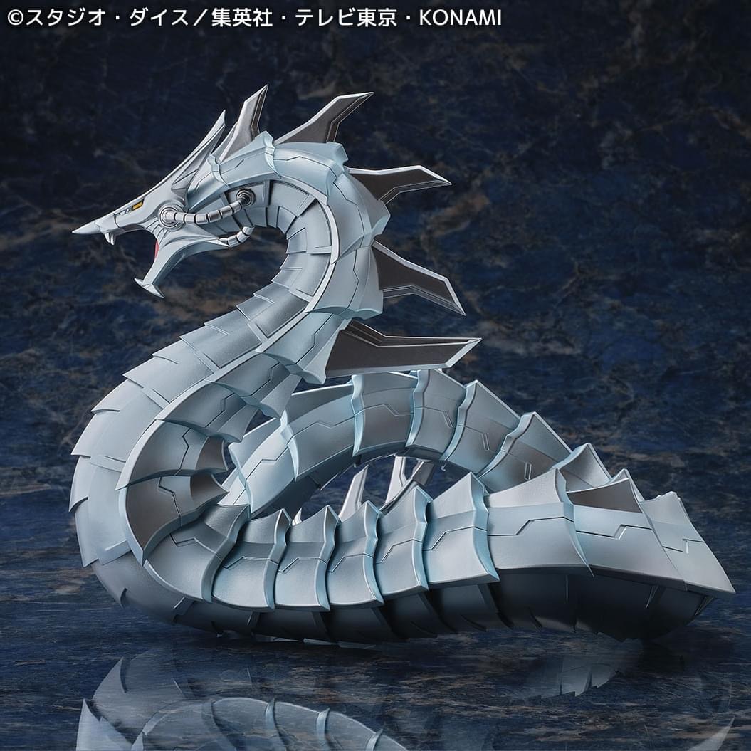 Pre-order : Cyber Dragon Painted Finished Big Size Figure (Yu-Gi-Oh! GX) by Kaiyodo