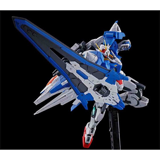 PRE-ORDER : RG 1/144 00 XN Raiser Plastic Model