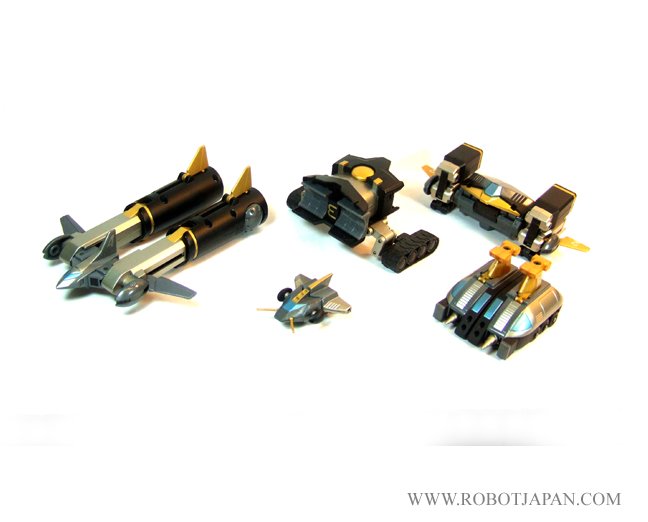 Soul Of Chogokin GX-03B Combattler V Black by Bandai