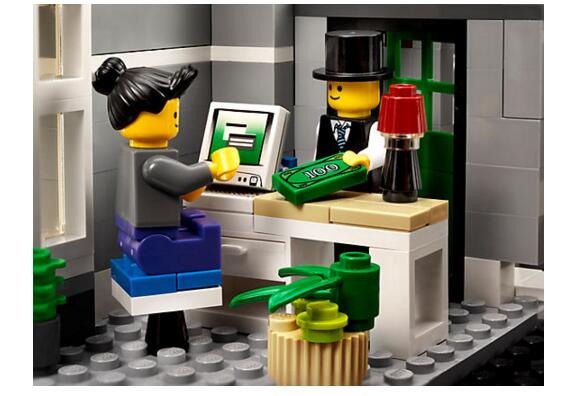 Lepin 15003 Town Hall 2859pcs