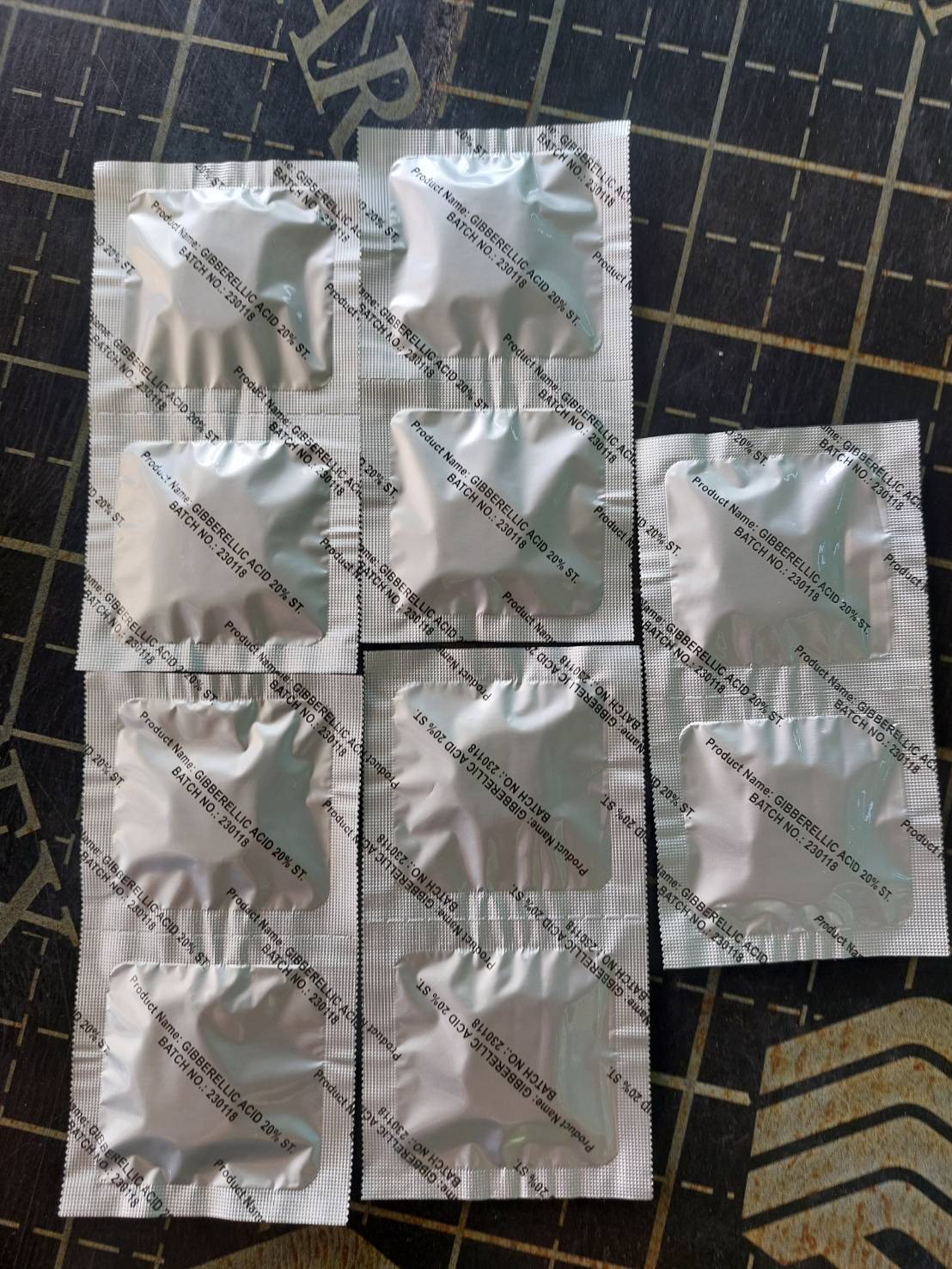จิพทรีเท็ค(Gibberrelic acid)20%TB: กระตุ้นการยืดยาว กิ่งก้าน ข้อปล้อง ขั้วผล-ขั้วดอก กระตุ้นแตกยอด-ใบอ่อน ยืดยอดแตกใหม่ ขยาขนาดผลเพิ่มน้ำหนัก ขนาดเม็ดใหญ่