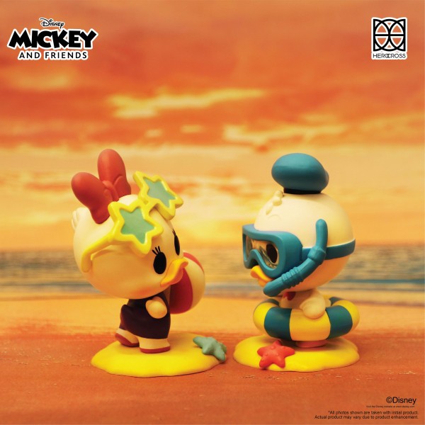 Disney - Mickey And Friend Beach By Herocross (Set of 9)