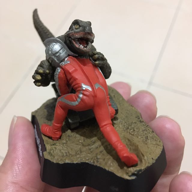 Ultraman - Ultra Kaijyu Meikan 3rd.Season Episodes by Bandai (Set of 10)