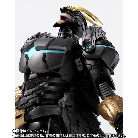PRE-ORDER : S.H.Figuarts Armored All Might (My Hero Academia)