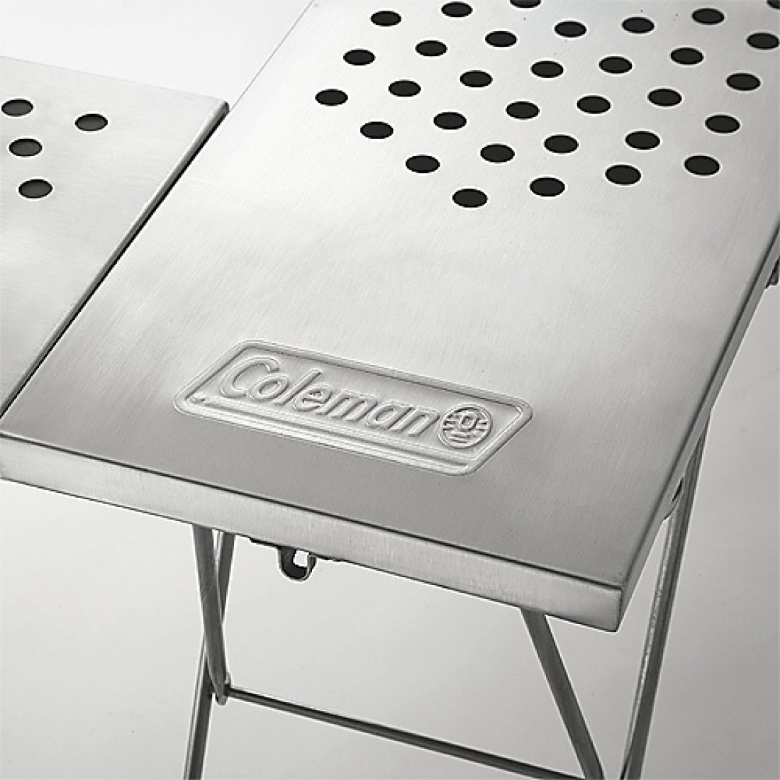 Coleman FirePlace Table# โต๊ะสำหรับนั่งล้อมวงปิ้งย่าง