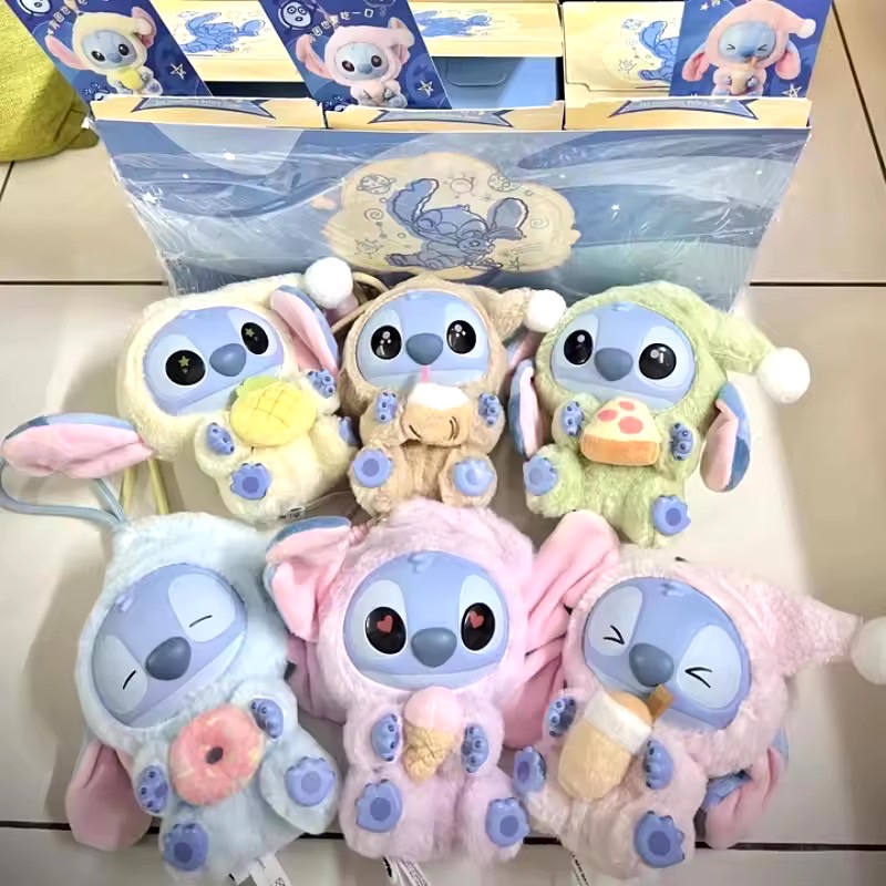 ตุ๊กตาพวงกุญแจ Disney - Lilo & Stitch - Eat Something Before Sleep Series Plush Keychain by Miniso