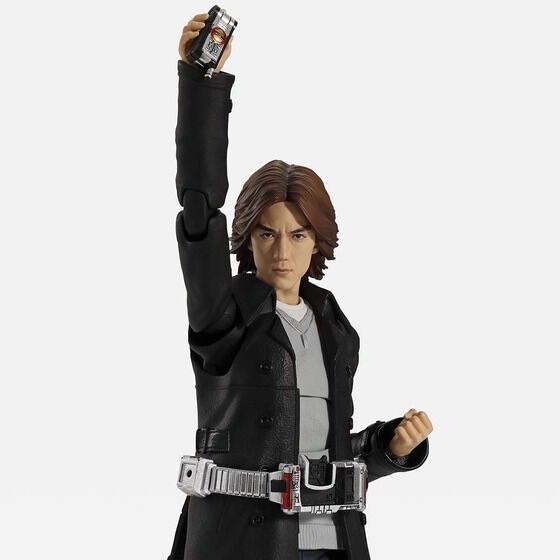 PRE-ORDER : S.H.Figuarts Kamen Rider 555 Takumi Inui