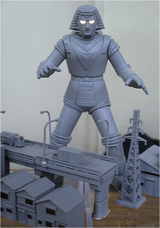 PRE-ORDER : Ultimate Luminous Toei Classic Giant Robo