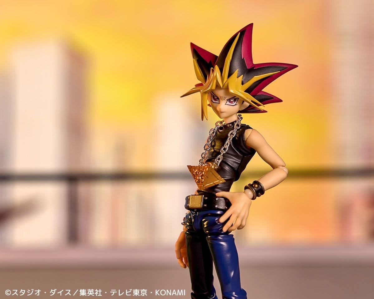 Pre-order : Revoltech Yami Yugi (Yu-Gi-Oh! Duel Monsters) Action Figure [with Bonus] by Kaiyodo