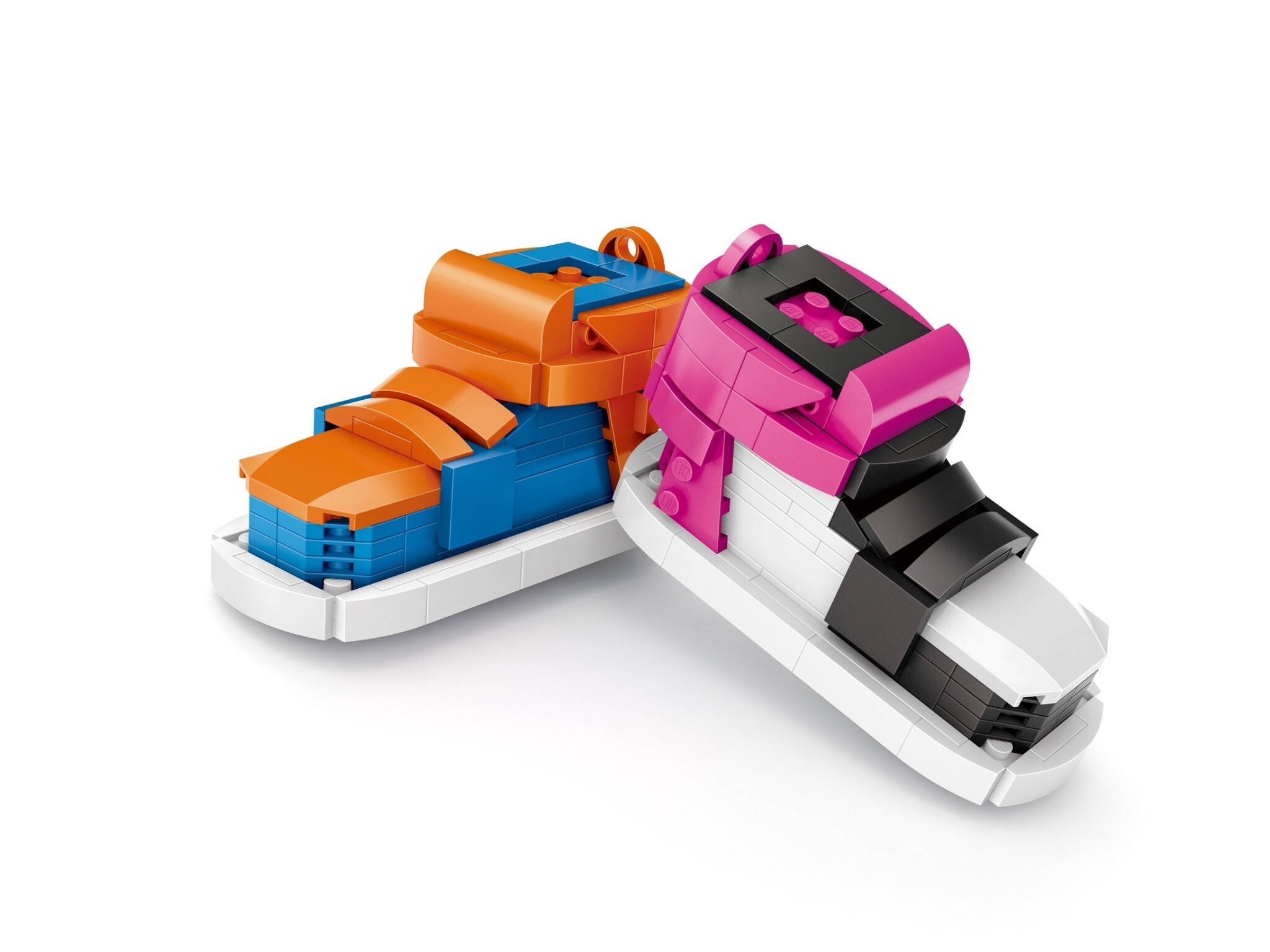 LOZ 1212-1214 Sneakers (กล่องเหล็ก)(มีพวงกุญแจ)