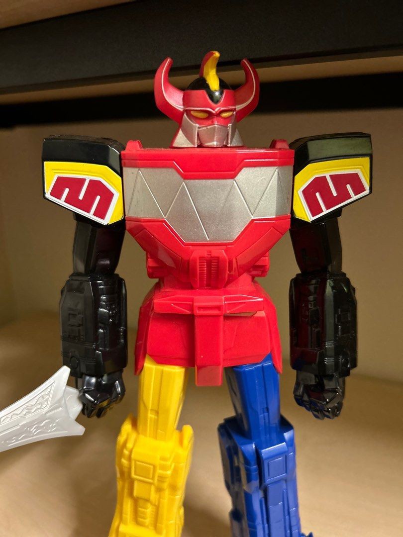 Power Rangers Mighty Morphin Megazord 10" by Hasbro
