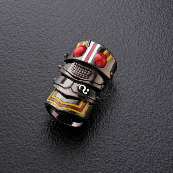 PRE-ORDER : Kamen Rider Black x Beyond Cool Armor Ring