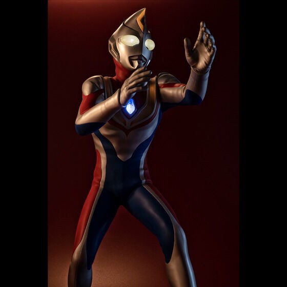 PRE-ORDER : Ultimate Article Ultraman Dyna (Flash Type)