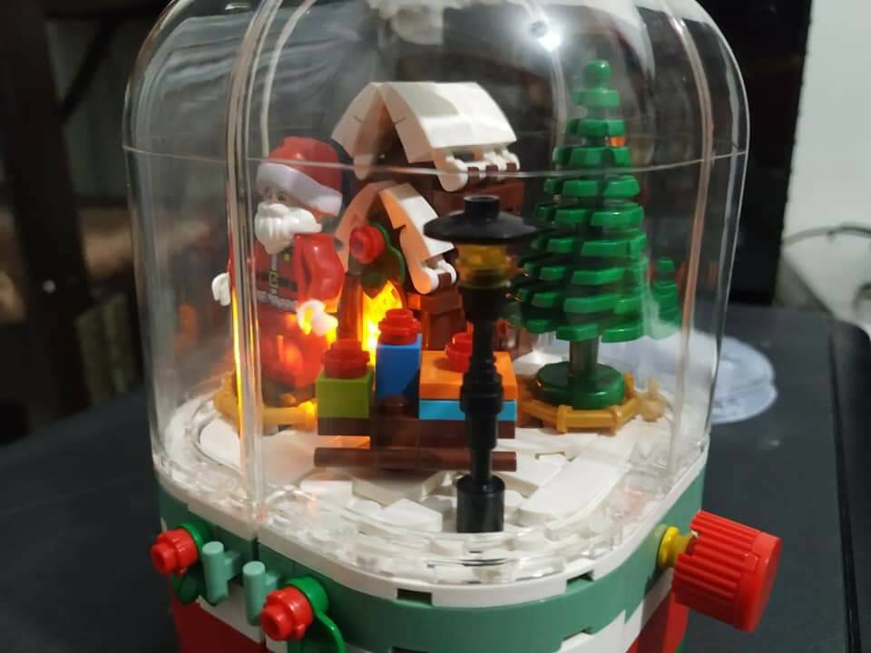 Sembo Block 601090 Santa House 249pcs