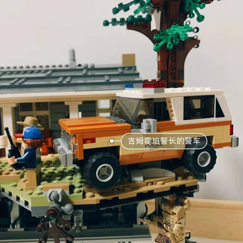 25010 Stranger Things - The Upside Down 2499pcs