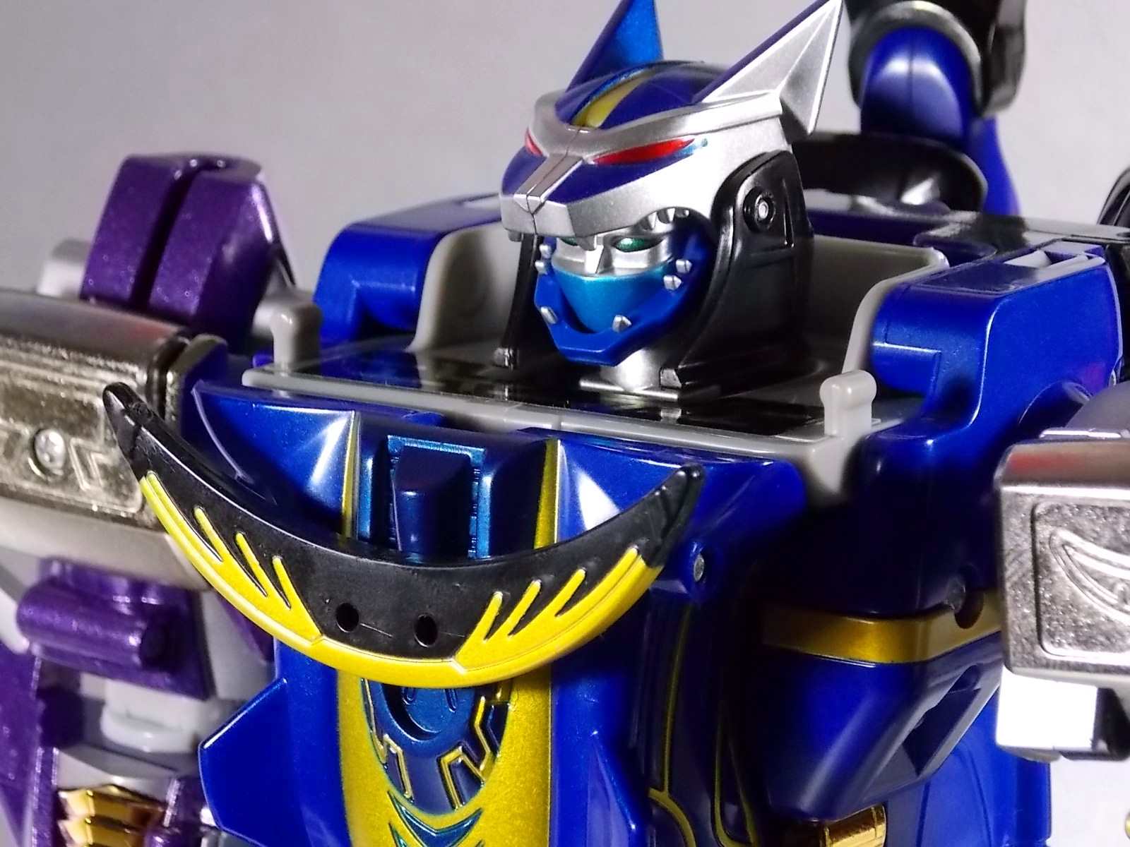 Hyakujuu Sentai Gaoranger - DX Gao Hunter Blue Moon Ver by Bandai