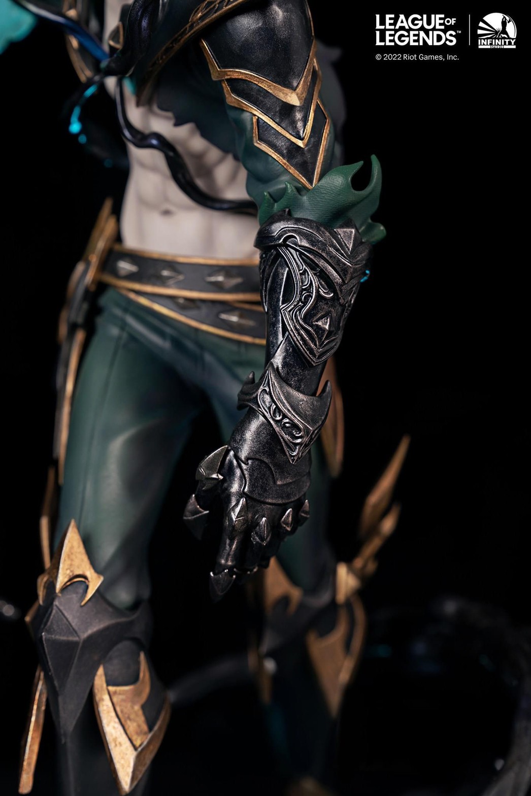 Pre-order : League of Legends The Ruined King Viego 1/6 Statue by Infinity Studio