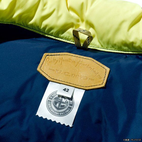 PRE-ORDER : STRICT-G x ROCKY MOUNTAIN FEATHERBED "Mobile Suit Gundam" Down Vest