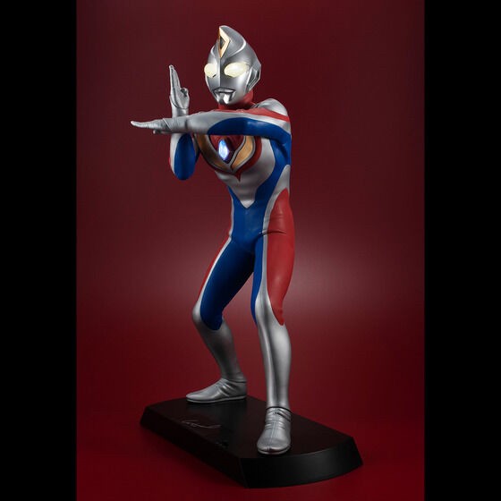 PRE-ORDER : Ultimate Article Ultraman Dyna (Flash Type)