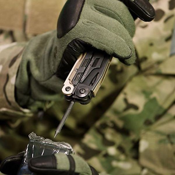 เครื่องมือ Leatherman MUT EOD