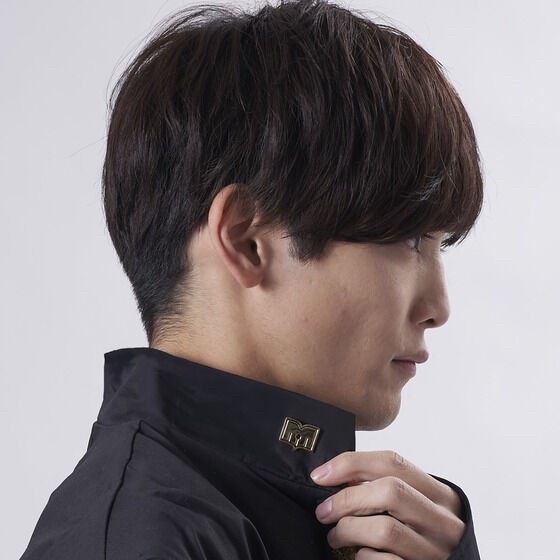 PRE-ORDER : Denji Sentai Megaranger Moroboshi High School Pin Badge