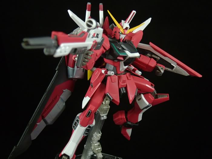 MG 1/100 ZGMF-X19A Infinite Justice Gundam by Bandai