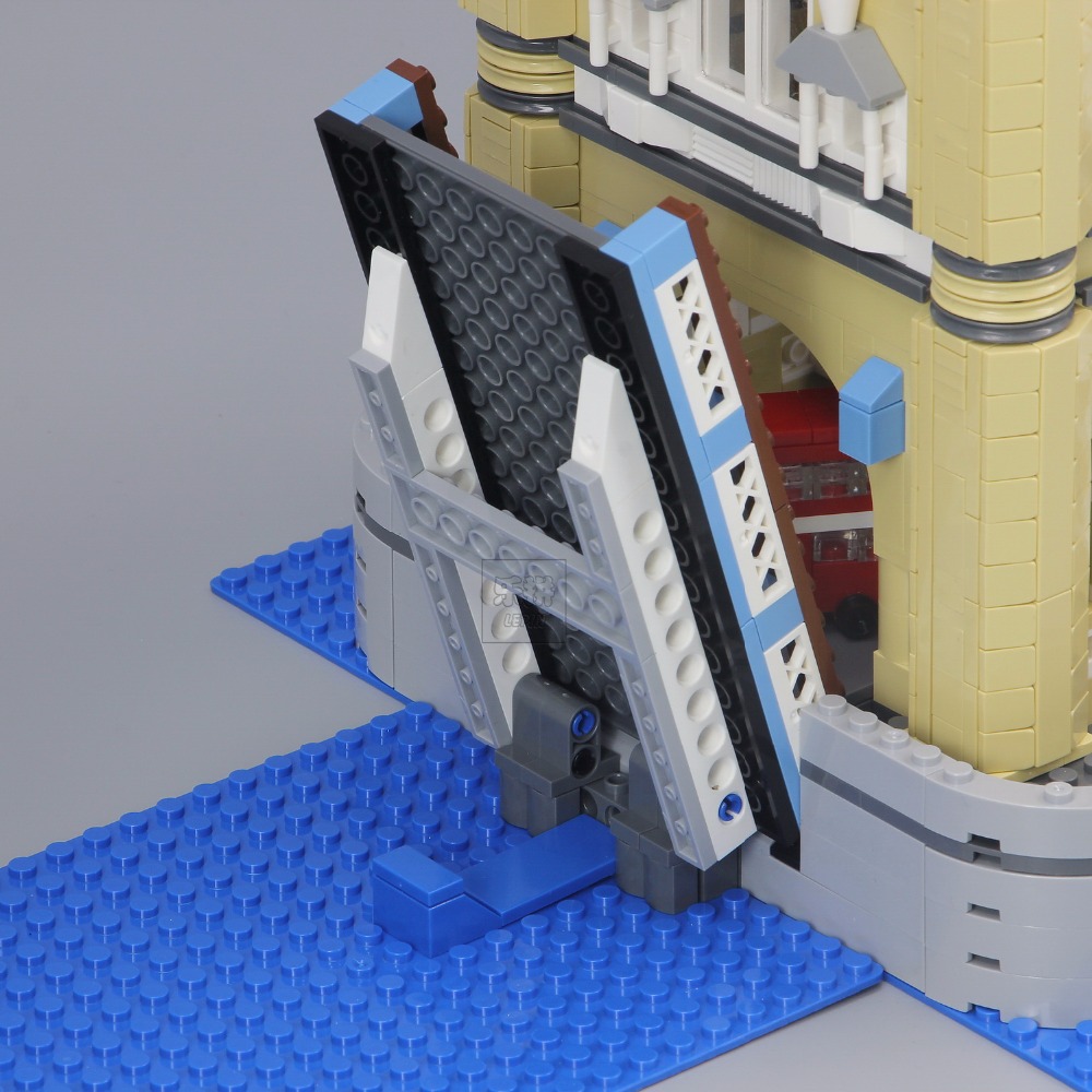 Lepin 17004 Tower Bridge 4295pcs