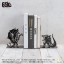 PRE-ORDER : Godzilla Bookend (2 types)
